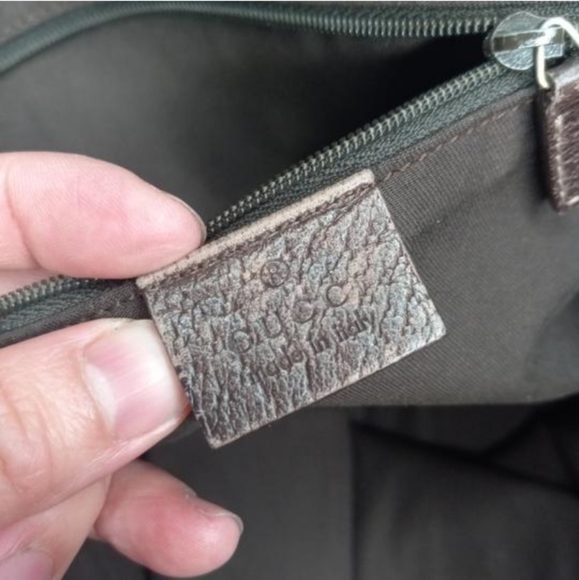 Authentic Gucci GG Monogram Supreme Abbey Canvas Large Tote Bag - Picture 10 of 12